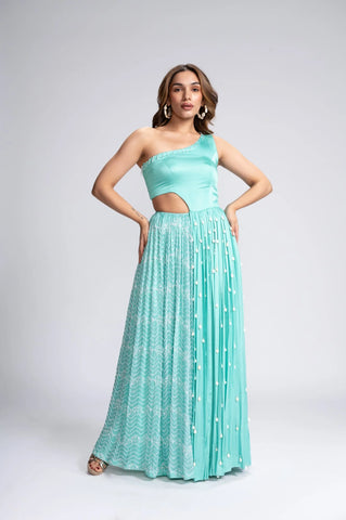 Queen's Necklace Embroidered Gown Queen's Necklace Embroidered Gown