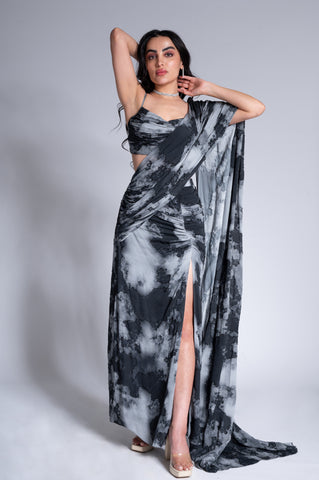Rainy Sky - Black & Argent Grey Embroidered Saree Set Rainy Sky - Black & Argent Grey Embroidered Saree Set